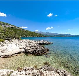 Luxury 5 Bedroom Beachfront Villa near Dubrovnik, Sleeps 11-12